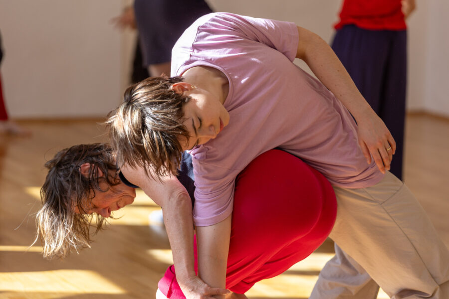 Authentic Dance @ Passau – Contact Impro meets Authentic Movement – Art of Contact