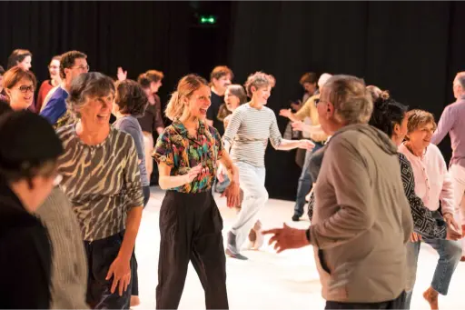 Die Kraft des Feierns – Embodiment Special mit Simon Mayer – Art of Contact